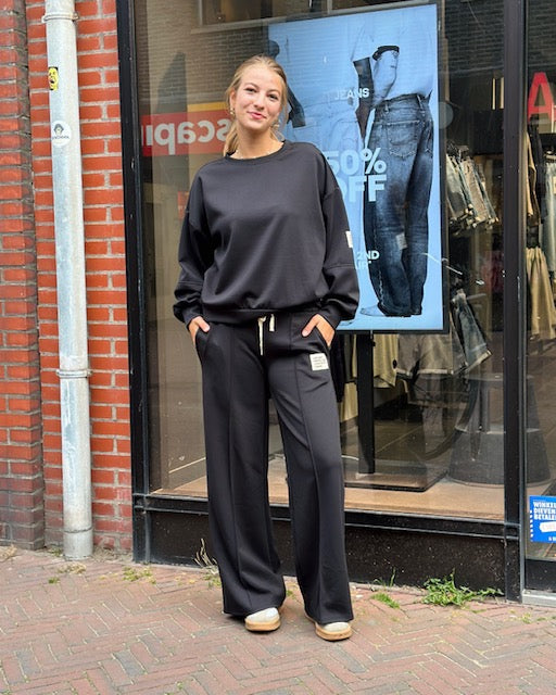 Comfy Pak Life Isn't Perfect Zwart