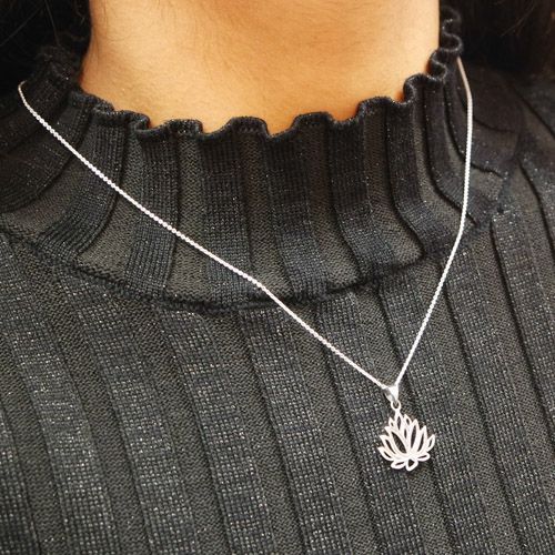 Lotus Pendant with chain