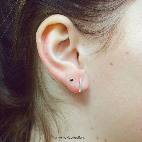 Onyx Stud Earrings 2mm